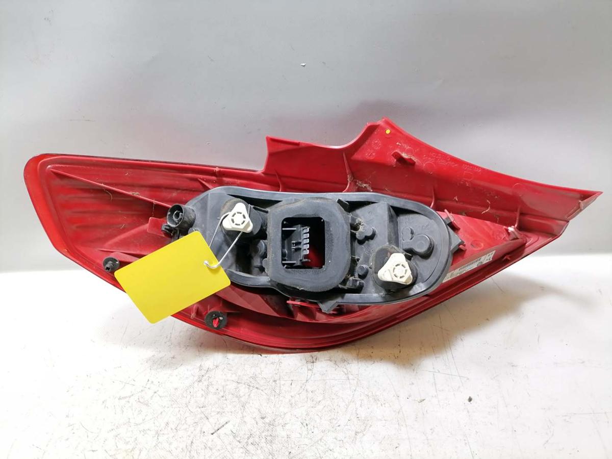 Opel Corsa D original R&uuml;cklicht R&uuml;ckleuchte Heckleuchte rechts 3 T&uuml;rer BJ06